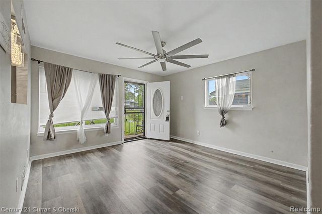 213 Suburban Street, Ecorse, MI 48229