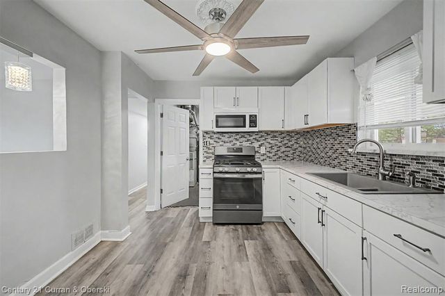 213 Suburban Street, Ecorse, MI 48229