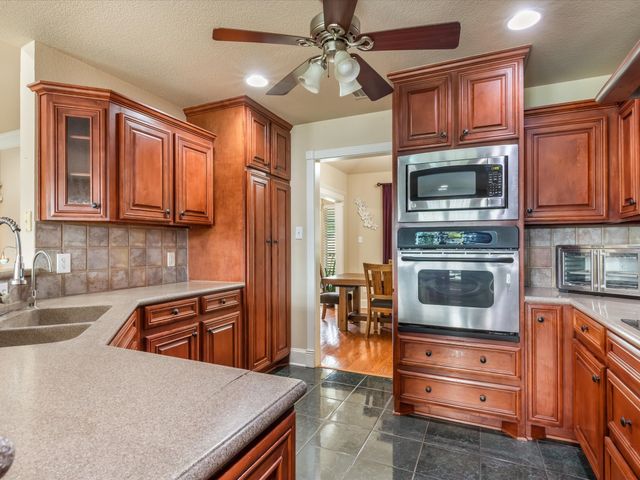 126 Paddock Ridge, Waxahachie, TX 75167