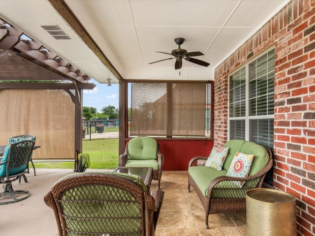 126 Paddock Ridge, Waxahachie, TX 75167