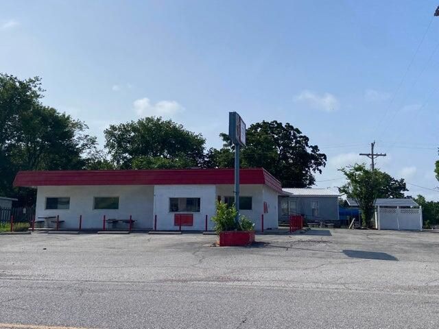 206 E Main Street, B, Disney, OK 74340