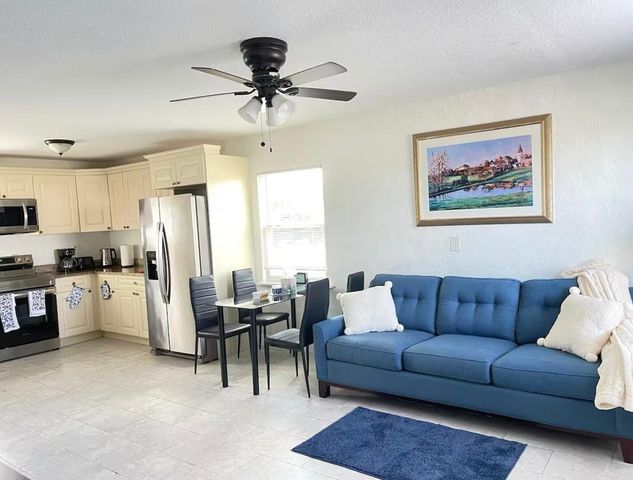 2776 Seminole Road, Palm Springs, FL 33406