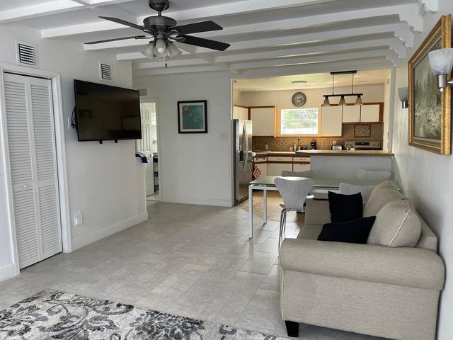 2776 Seminole Road, Palm Springs, FL 33406