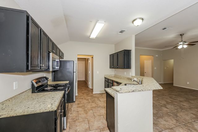 466 Tranquility Lane, Cedar Hill, TX 75104