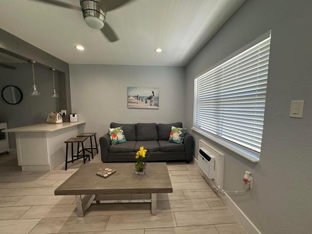 119 Sunrise Avenue A, Lantana, FL 33462