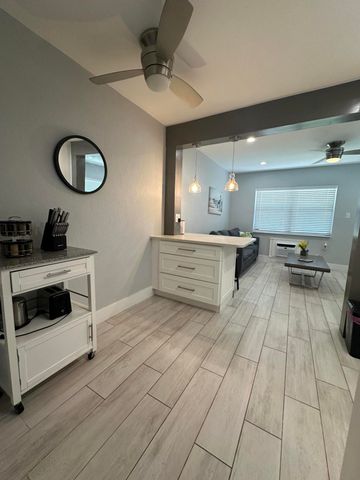 119 Sunrise Avenue A, Lantana, FL 33462
