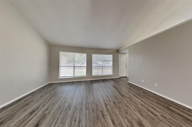 2906 Lotus Lane, Pearland, TX 77584