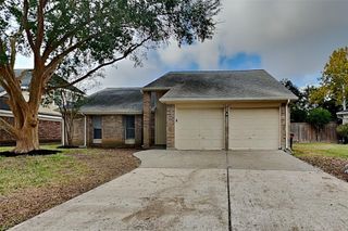 2906 Lotus Lane, Pearland, TX 77584