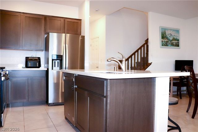 909 Kyanite Lane, Henderson, NV 89011