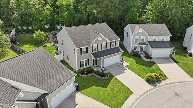 132 Westwood Circle, Tallmadge, OH 44278