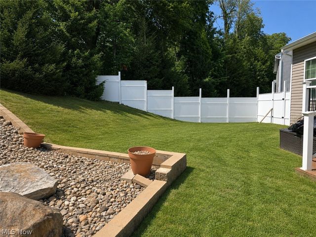 132 Westwood Circle, Tallmadge, OH 44278
