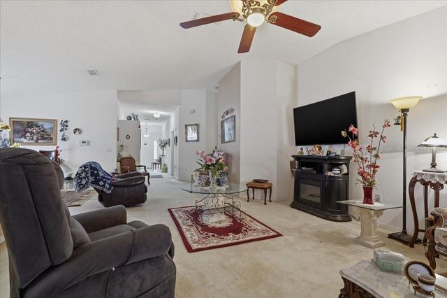 504 JESSAMINE DR, Davenport, FL 33837
