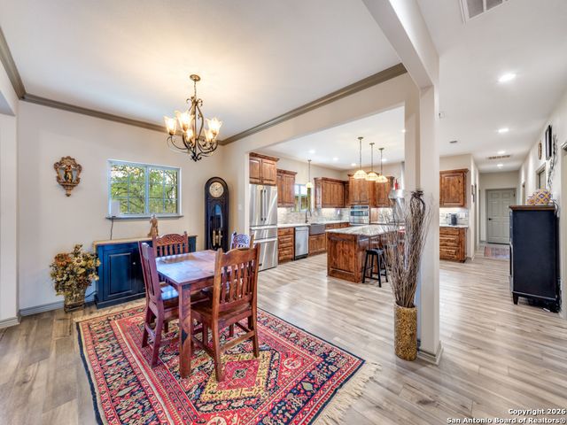 6472 Bluntzer Rd, Jourdanton, TX 78026