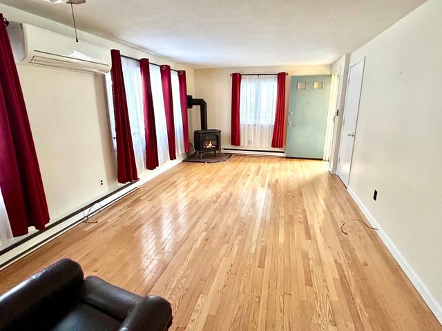 14 Amoskeag Road, Concord, NH 03301