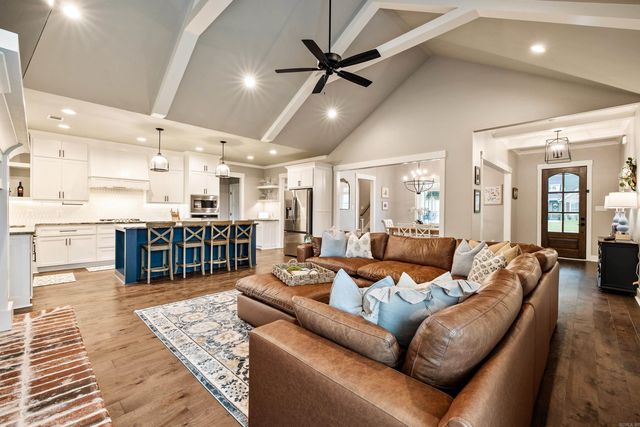 7206 Havenwood Drive, Benton, AR 72019