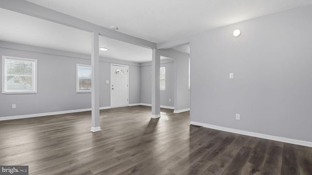 5900 EASTPINE DR, Riverdale, MD 20737