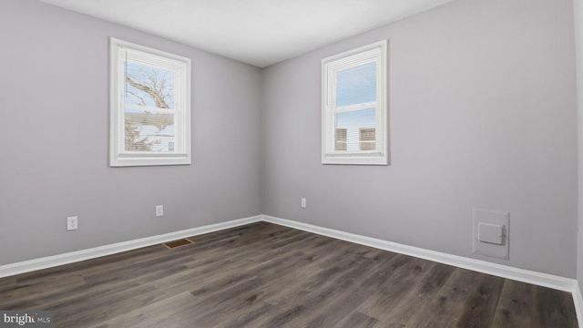 5900 EASTPINE DR, Riverdale, MD 20737