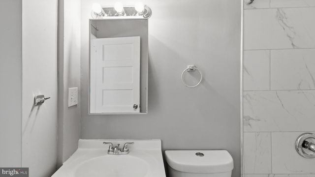 5900 EASTPINE DR, Riverdale, MD 20737