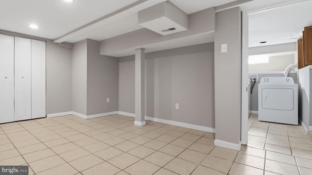 5900 EASTPINE DR, Riverdale, MD 20737