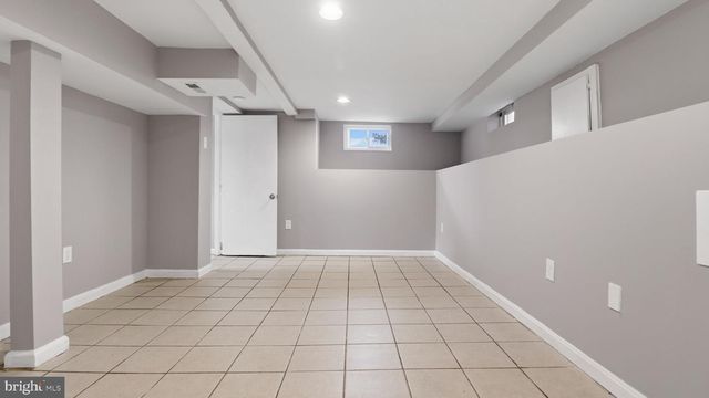 5900 EASTPINE DR, Riverdale, MD 20737