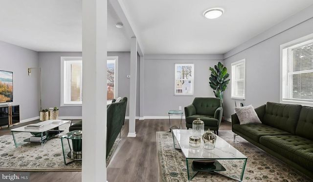 5900 EASTPINE DR, Riverdale, MD 20737