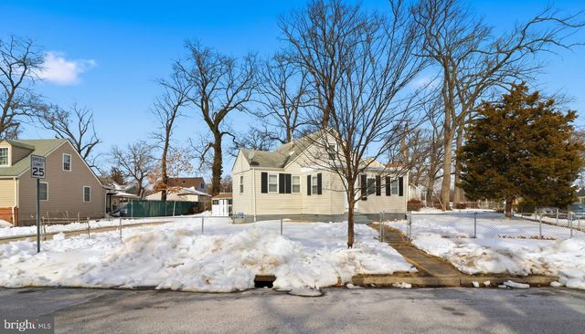 5900 EASTPINE DR, Riverdale, MD 20737