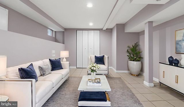 5900 EASTPINE DR, Riverdale, MD 20737