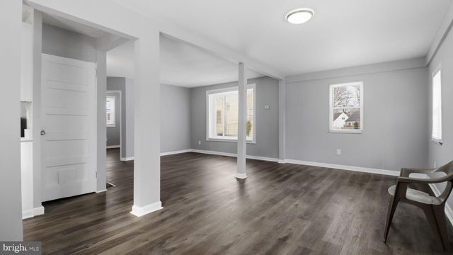 5900 EASTPINE DR, Riverdale, MD 20737