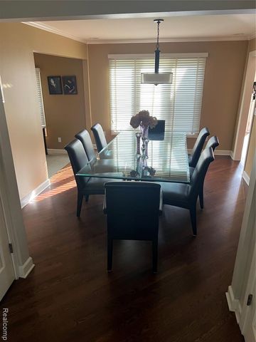 3958 Winterset Court, West Bloomfield, MI 48323