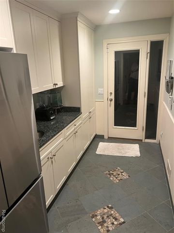 3958 Winterset Court, West Bloomfield, MI 48323