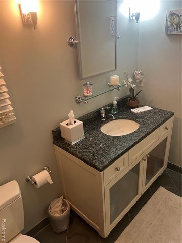 3958 Winterset Court, West Bloomfield, MI 48323