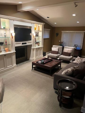 3958 Winterset Court, West Bloomfield, MI 48323