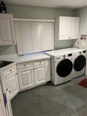 3958 Winterset Court, West Bloomfield, MI 48323