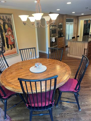 3958 Winterset Court, West Bloomfield, MI 48323