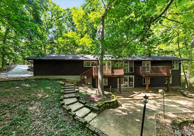 18005 Indian Tree Run, Wildwood, MO 63038