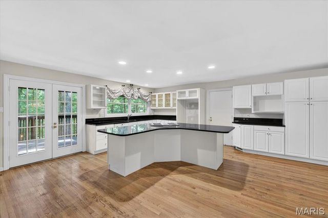 18005 Indian Tree Run, Wildwood, MO 63038