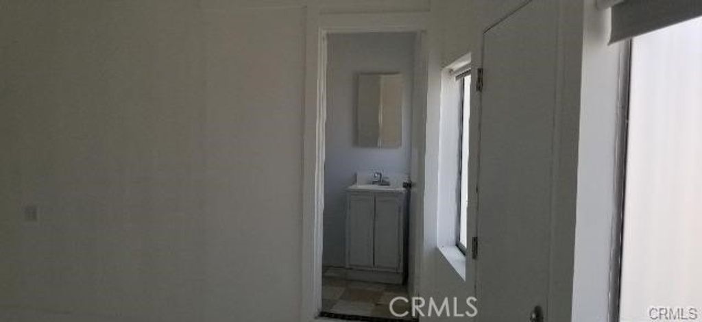 Image 6 of property listing at 6919 N Figueroa Street, Los Angeles, CA 90042