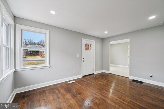 4902 GILRAY DR, Baltimore, MD 21214