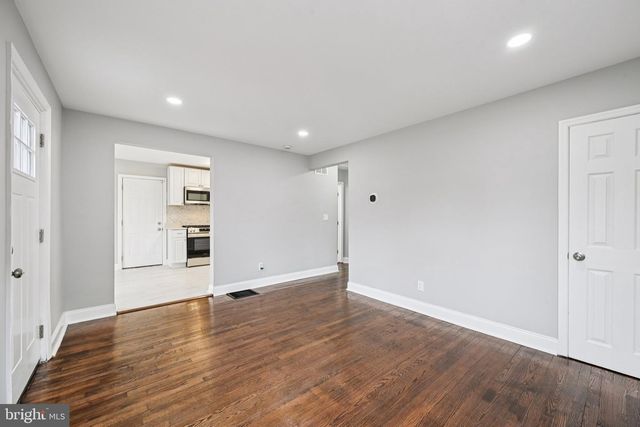 4902 GILRAY DR, Baltimore, MD 21214