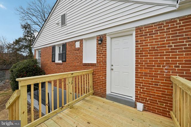 4902 GILRAY DR, Baltimore, MD 21214