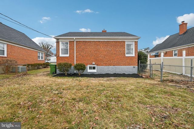 4902 GILRAY DR, Baltimore, MD 21214