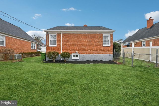 4902 GILRAY DR, Baltimore, MD 21214