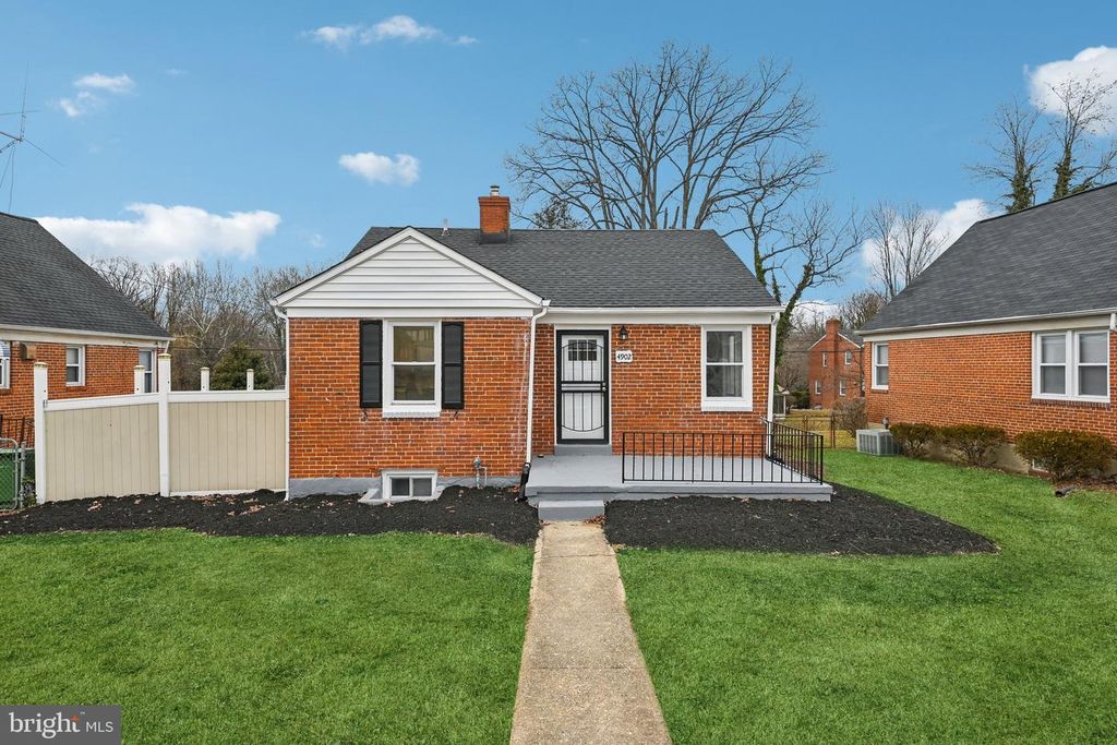 4902 GILRAY DR, Baltimore, MD 21214