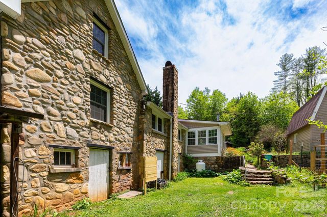 1492 Murray Road, Canton, NC 28716