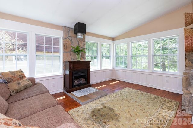 1492 Murray Road, Canton, NC 28716