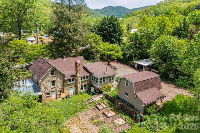 1492 Murray Road, Canton, NC 28716