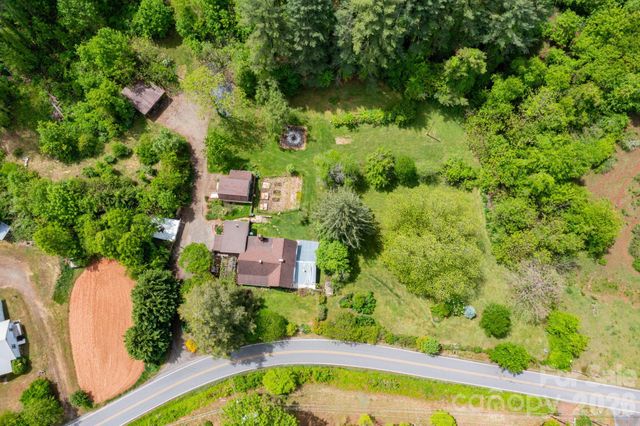 1492 Murray Road, Canton, NC 28716
