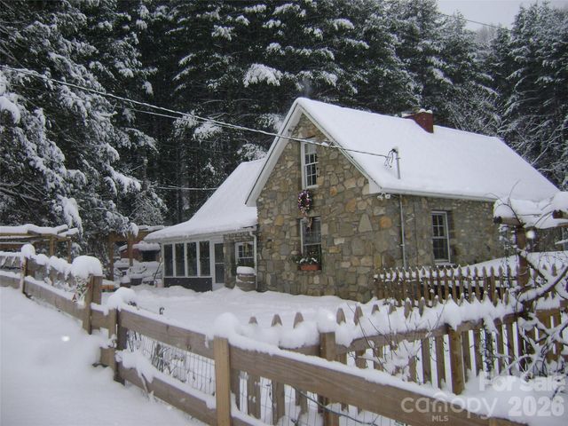 1492 Murray Road, Canton, NC 28716