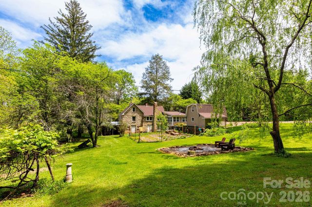 1492 Murray Road, Canton, NC 28716