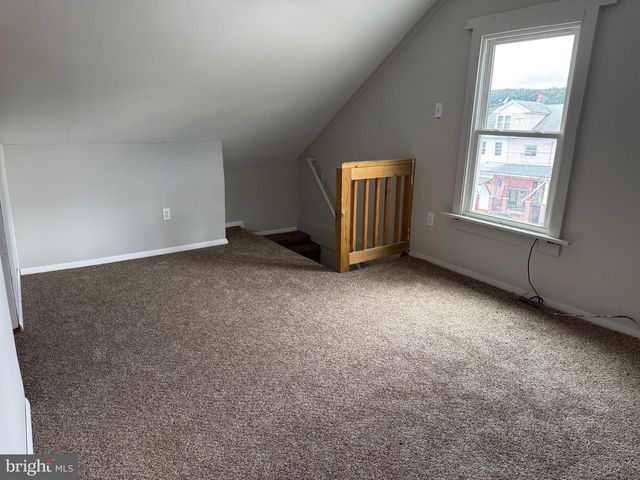 6 S SPRUCE ST, Mount Carmel, PA 17851
